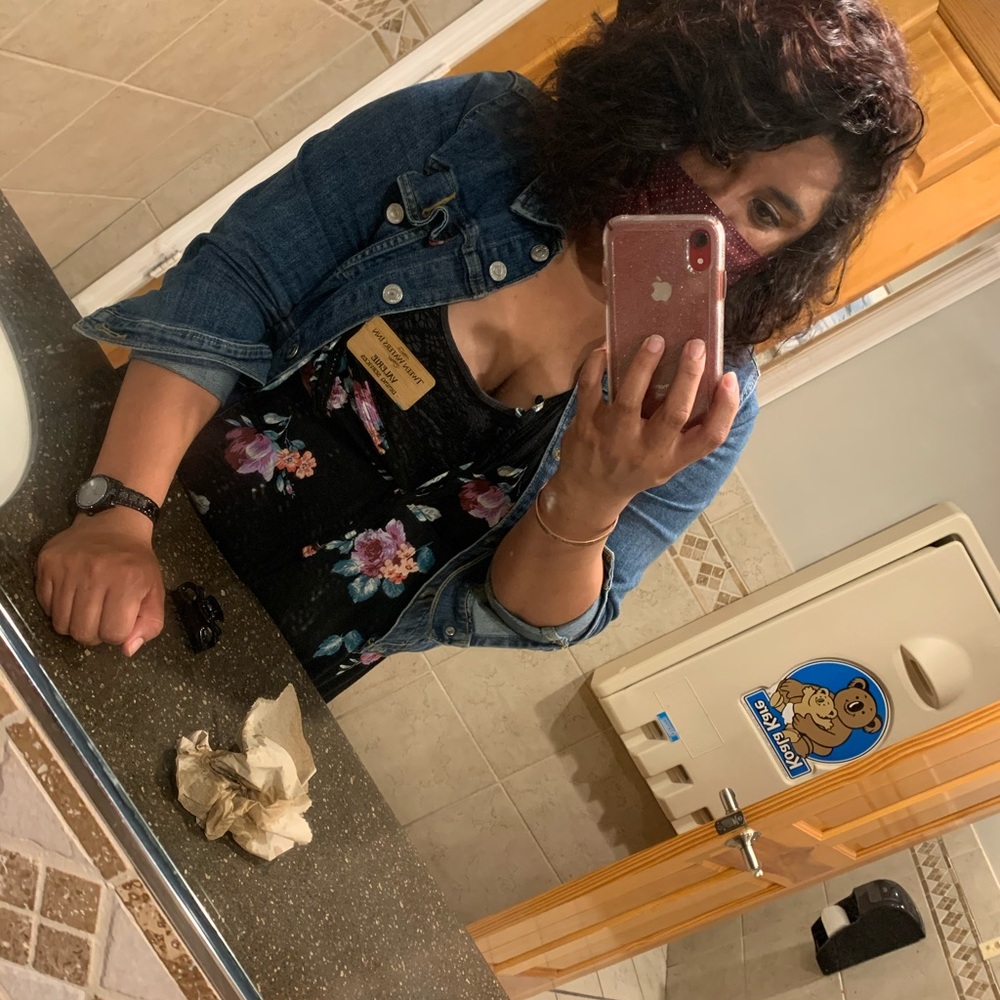 Meet your Posher, Valerie